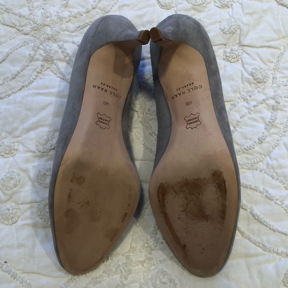 Cole Haan Suede Round Toe Pumps Light Gray Size 9 - Picture 5 of 8